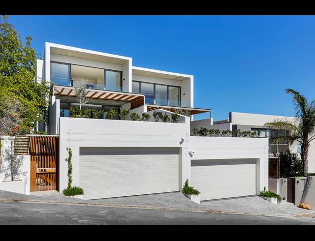 3 BEDROOM TOWNHOUSE FOR SALE IN FRESNAYE